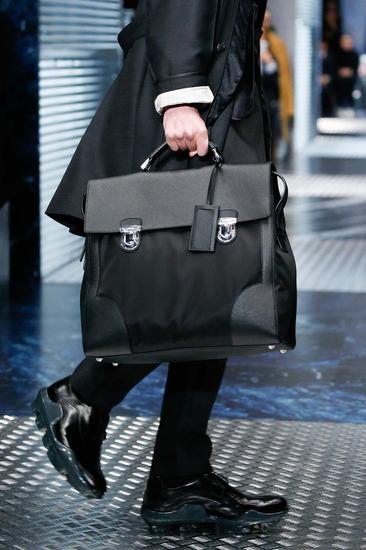 拼接手提包 Prada