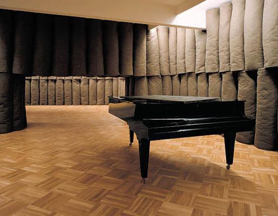 《钢琴与毛毡》Joseph Beuys