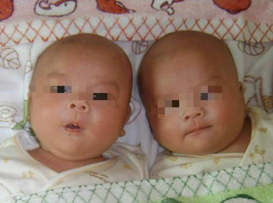 三胞胎三个爹 妻子趁丈夫出差与人约会惹祸