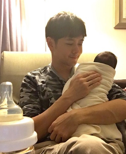 林志颖坦言照顾双胞胎蛮辛苦