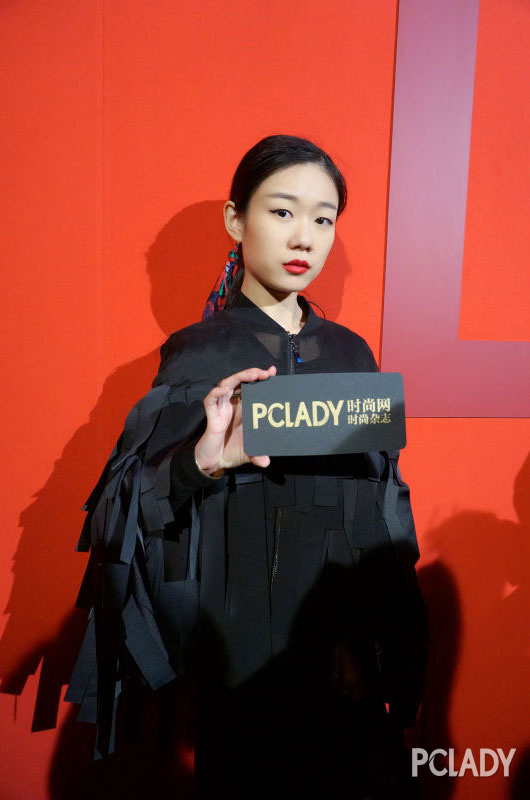 多变陈妍希帅比王鸥 各家自玩造型抢头条