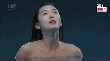 不挑全，只挑精，全智贤欧尼这几个LOOK助你秒杀年会小