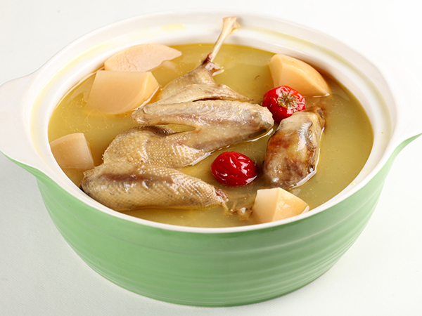 鸽子汤的功能与浸染 营养代价很高