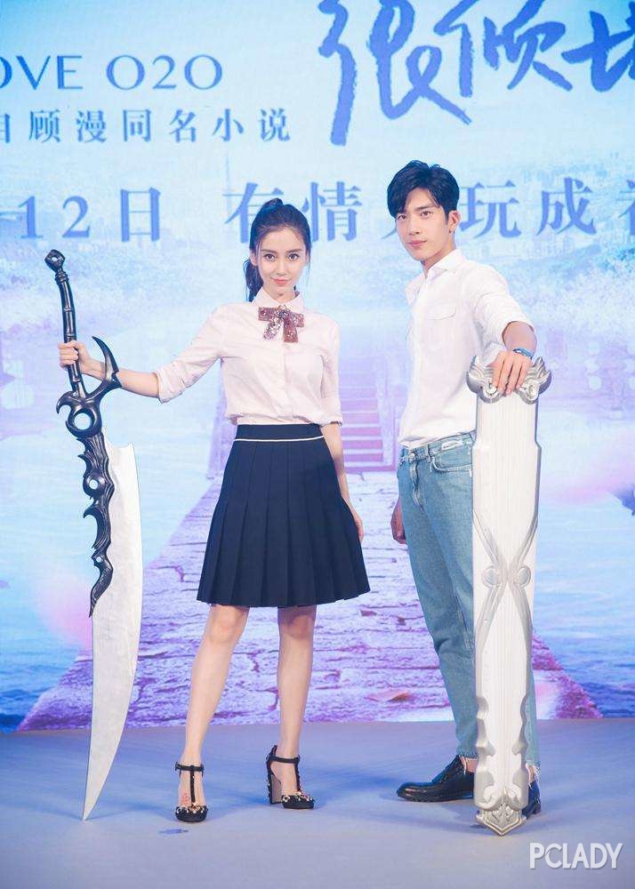 女明星的校园look PK，谁是你心中的最佳代表？