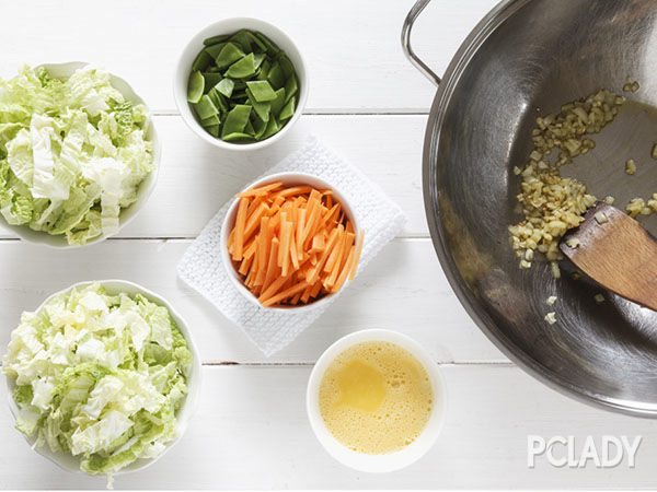 小白菜怎么做好吃？豆酱炒白菜