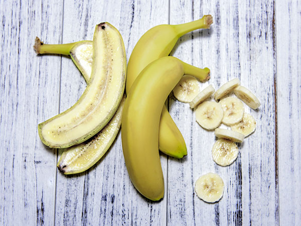 香蕉牛奶面膜 打造润白水瓷肌