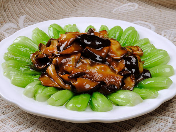香菇肉片 香菇肉片烧白菜