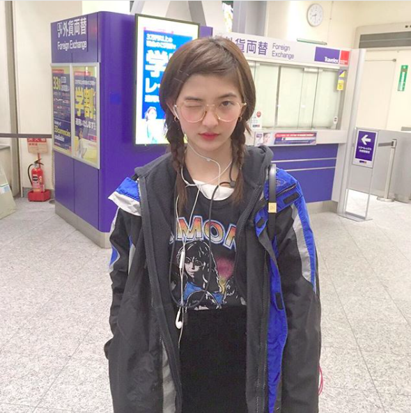 把压箱底单品穿出碾压级惊艳，这是00后的“小时代“吧