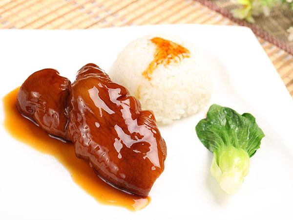 黄豆炖猪蹄汤的做法 黄豆花生煲猪蹄
