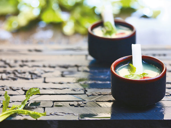 菱角怎么剥 轻松剥掉菱角外衣的几种方法