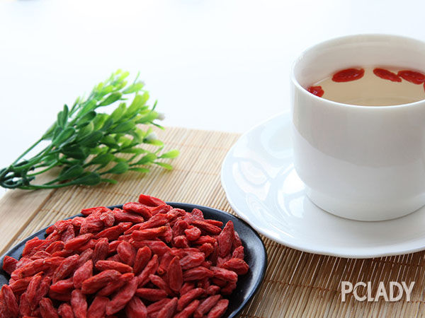 枸杞子菊花茶的功效与禁忌