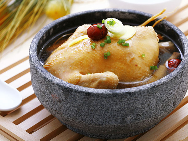 茶树菇炖鸡汤的做法 茶树菇玉米鸡汤